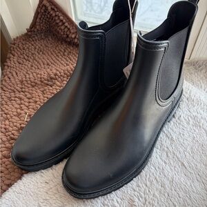 Sierra Black Ankle Rain Boots New